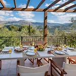 Cinema Themed House In בית נופש ארגוסטולי