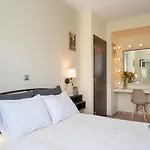 Cinema Themed House In * ארגוסטולי